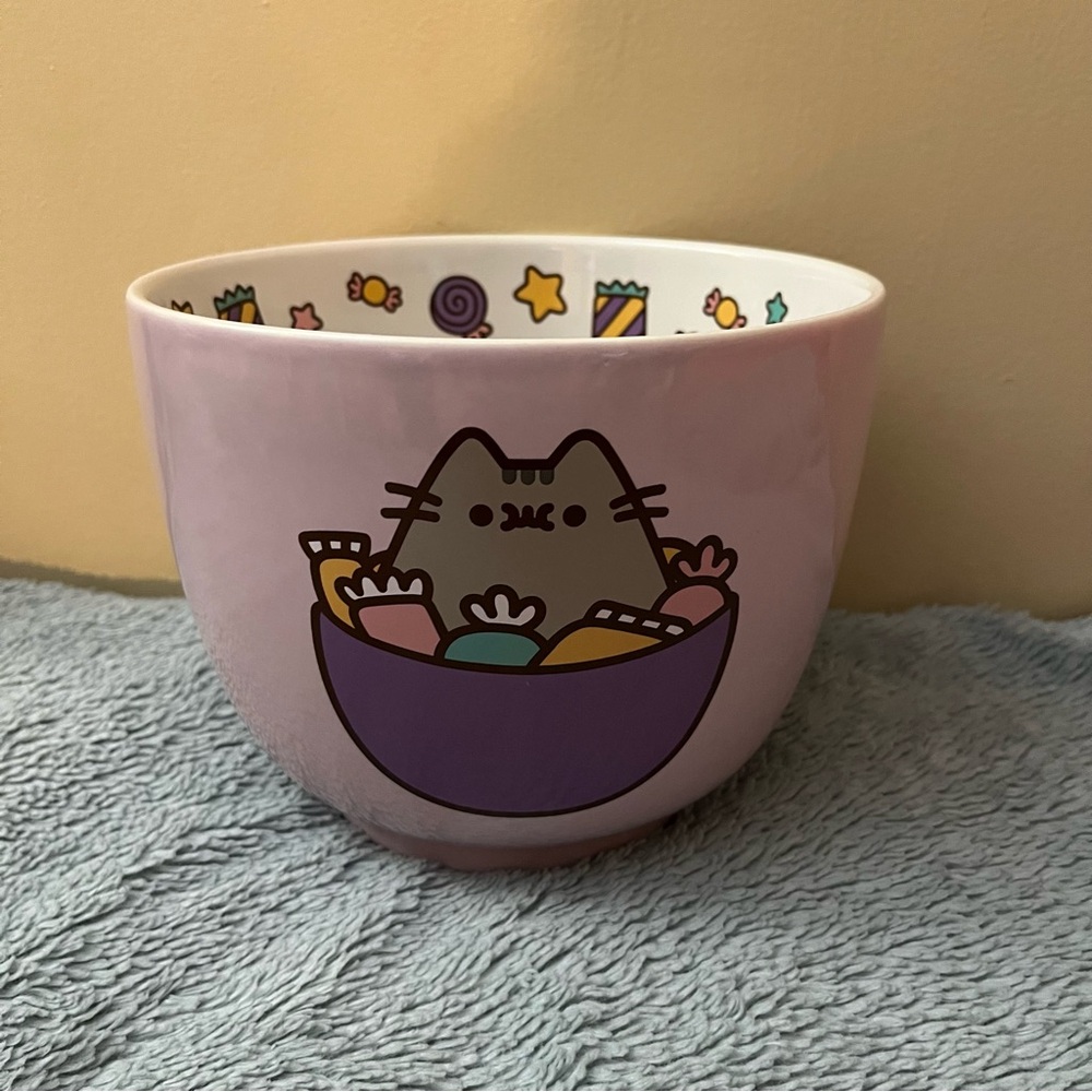 Rare Pusheen Halloween Candy Bowl!